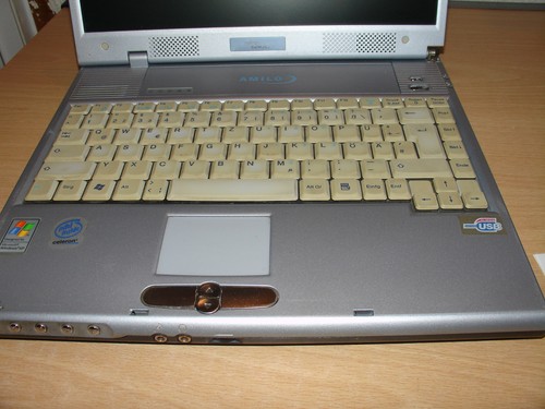 Amilo fujitsu retro notebook - retro,